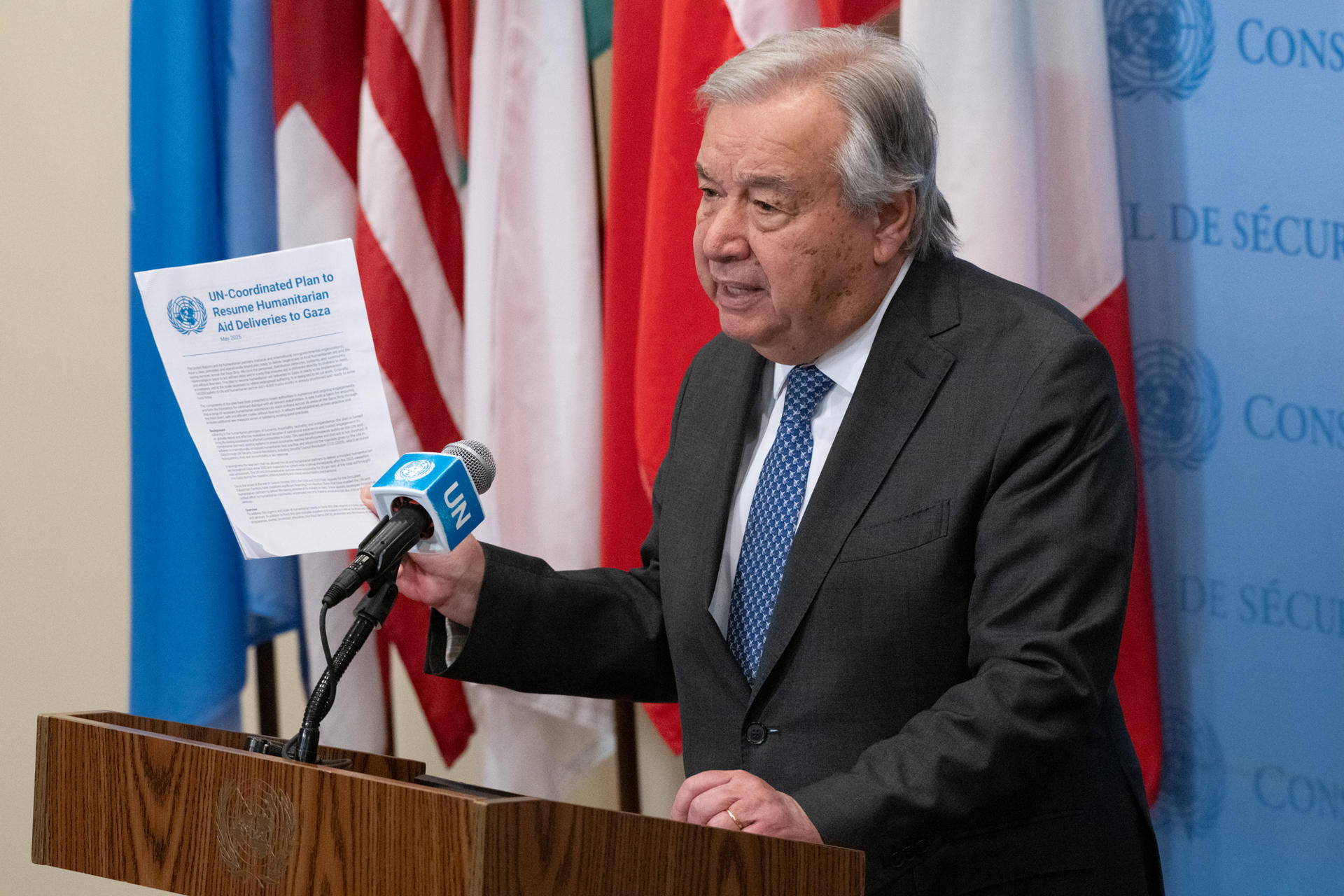 Guterres ve «inaceptable que los palestinos se jueguen la vida por la comida»