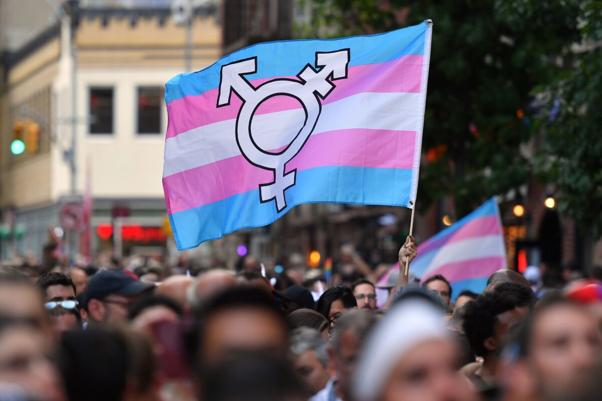 ? La Podcast: Poesía y mujeres trans