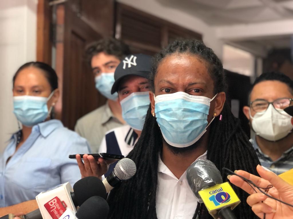 George Henríquez  reclama  al sector privado acciones “congruentes” ante la detención de Cristiana Chamorro