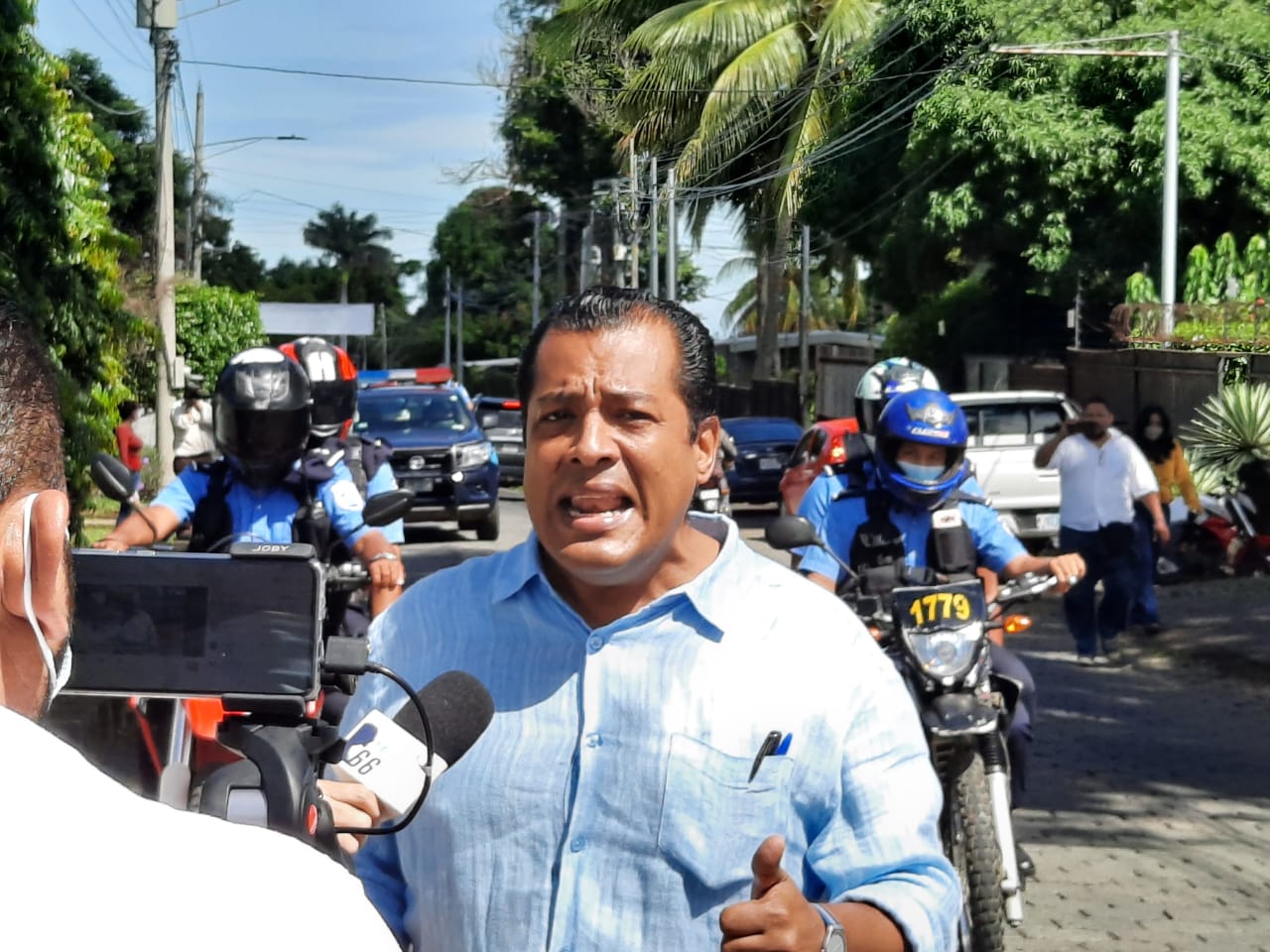 Félix Maradiaga comparece ante la Fiscalía sin saber de qué se le acusa