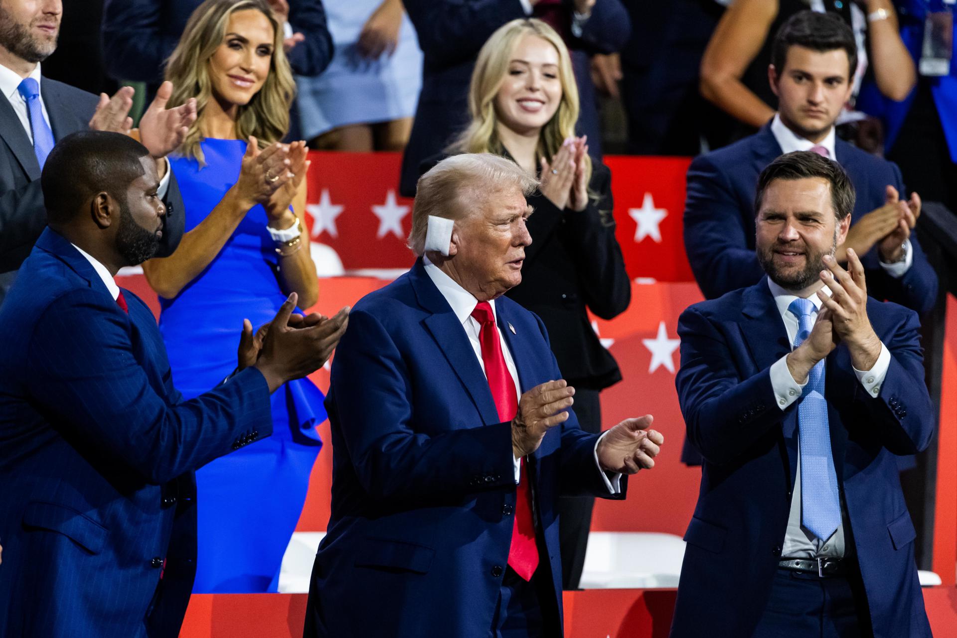 JD Vance, el candidato a vicepresidente de Trump que criticó el parole humanitario que beneficia a cubanos, haitianos y nicaragüenses
