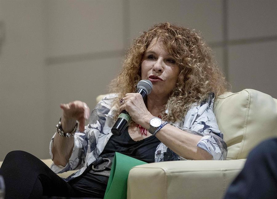 Gioconda Belli compara los arrestos con la «noche de cuchillos largos»