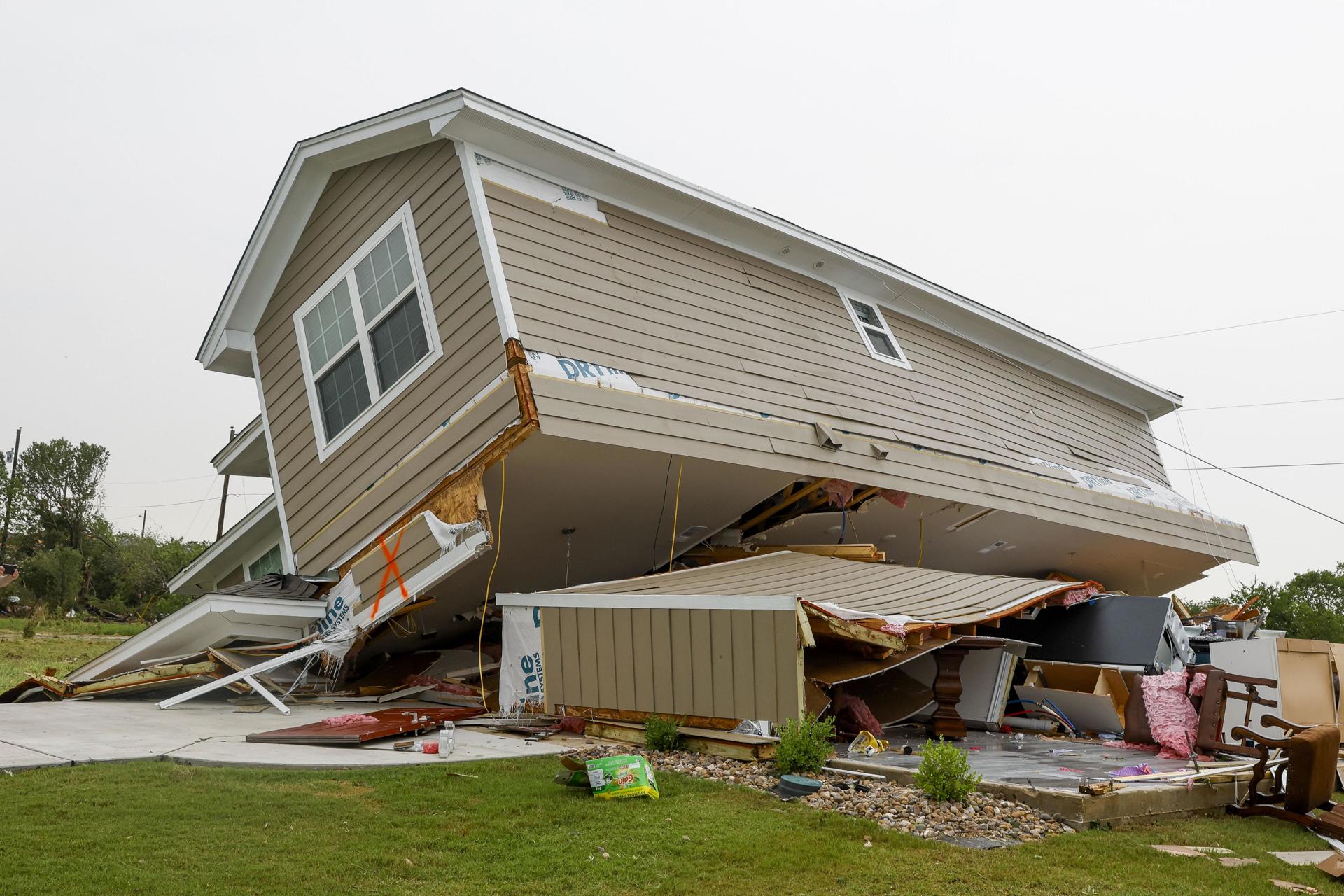 Al menos 23 muertos por tormentas en EE.UU., donde se esperan más tornados y lluvias