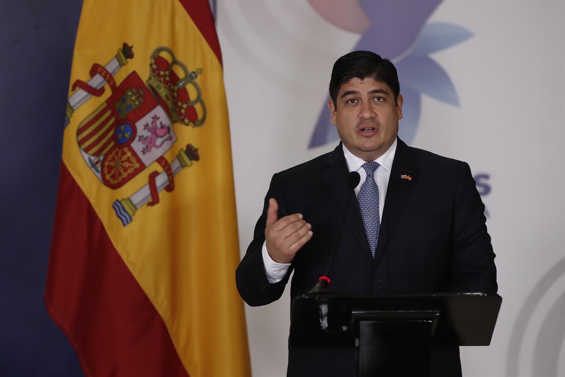 Presidente de Costa Rica: «La única ruta viable es liberar los presos políticos» en Nicaragua