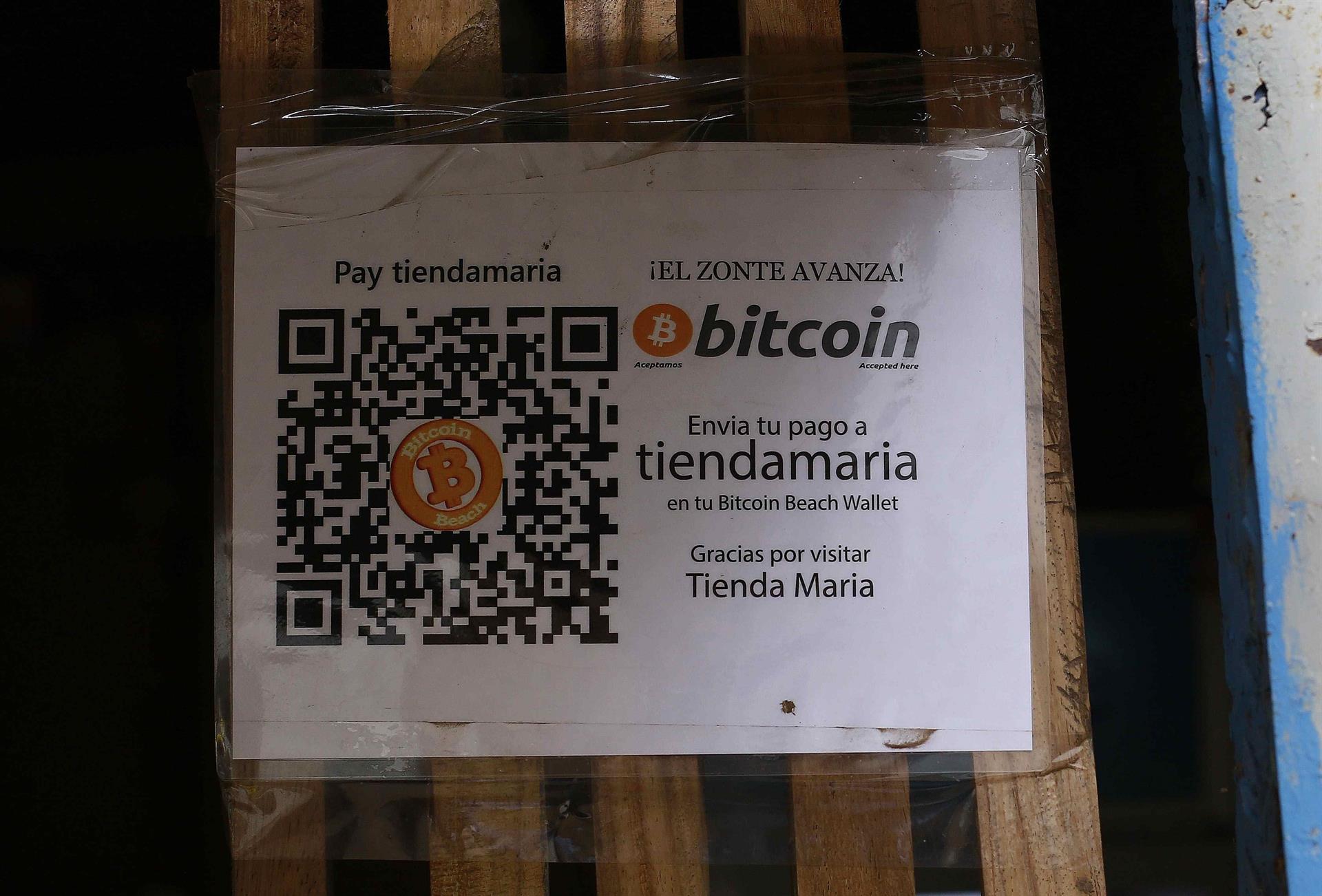 Ley del bitcoin en El Salvador, una medida «precipitada» de Bukele que acarrea desconfianza en inversionistas, advierte experto