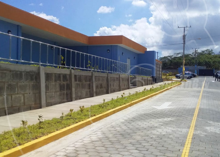 Familiares siguen sin poder ver a los detenidos que están en El Chipote