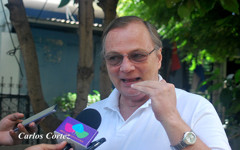 Periodistas desmienten a William Grigsby que los señala de recibir miles de dólares de la FVBCh
