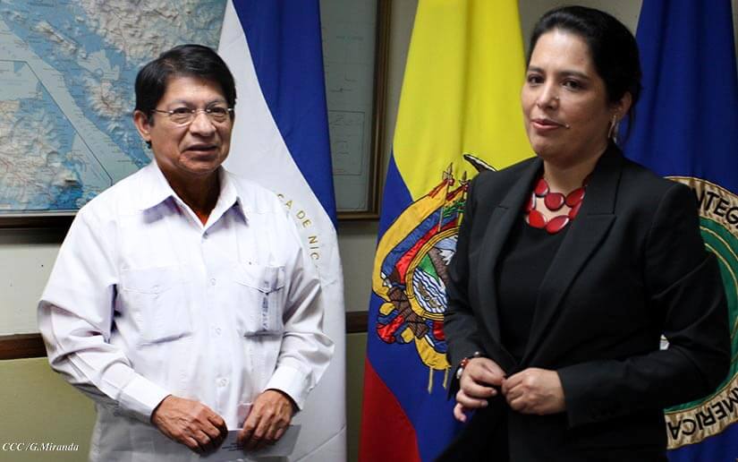 Ortega contrata por casi medio millón de córdobas y horario flexible a exembajadora de Ecuador mediante «concurso» que duró un día