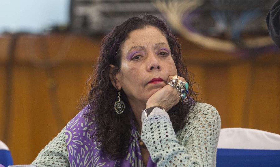Una llamada de Rosario Murillo bastó para cancelar graduación de la UAM