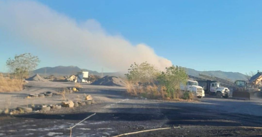 Volcán Telica vuelve  a expulsar cenizas