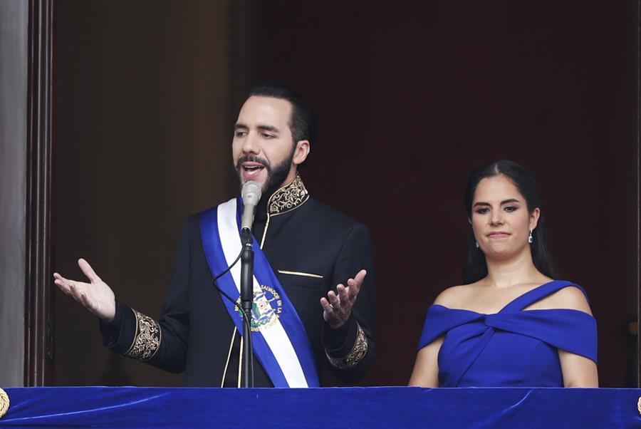 Bukele promete «sanar» la economía de El Salvador en su segundo mandato