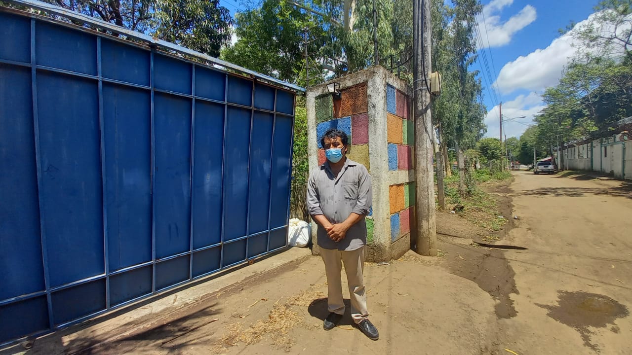«Si se mueve, un balazo le voy a pegar», amenazó un policía a Pablo Morales, líder del Movimiento Campesino