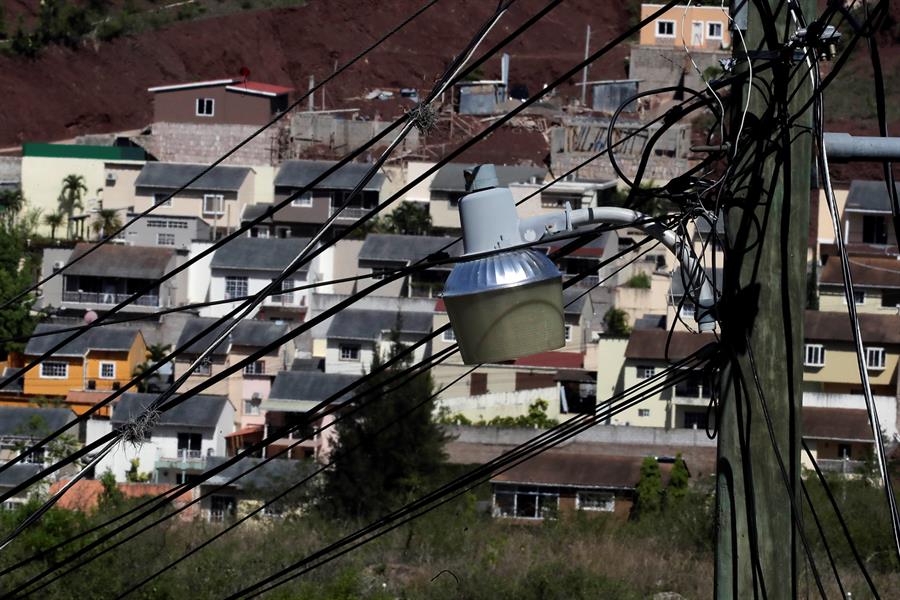 Una falla en la red centroamericana genera un apagón total en Honduras y Nicaragua