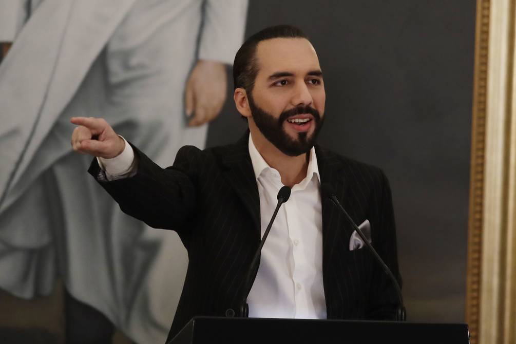 Gobierno de Nayib Bukele ordena al editor de El Faro salir de El Salvador