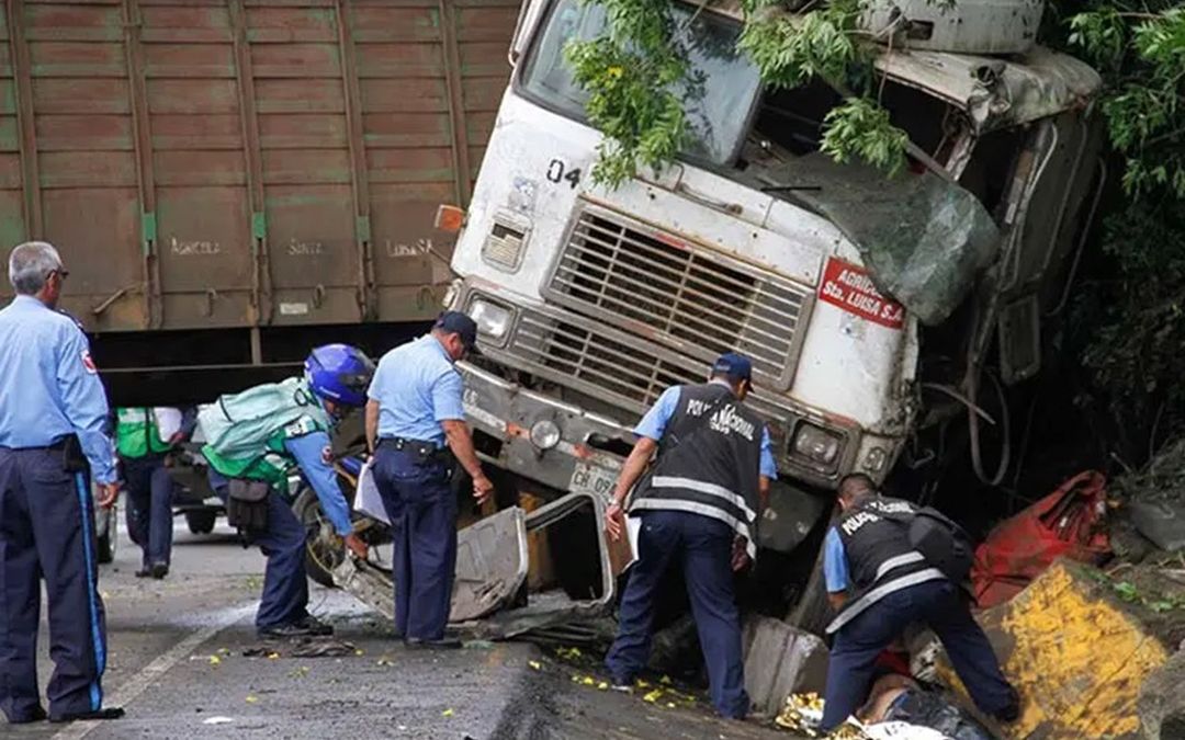 Accidentes y muertes sin freno en medio de festín de multas