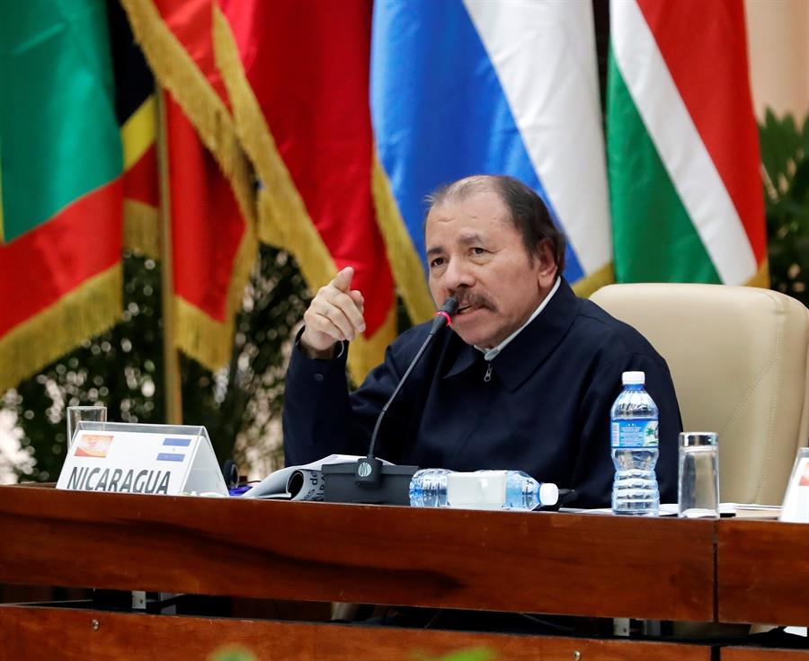 Analistas: Sanciones no harán doblar el brazo a Ortega