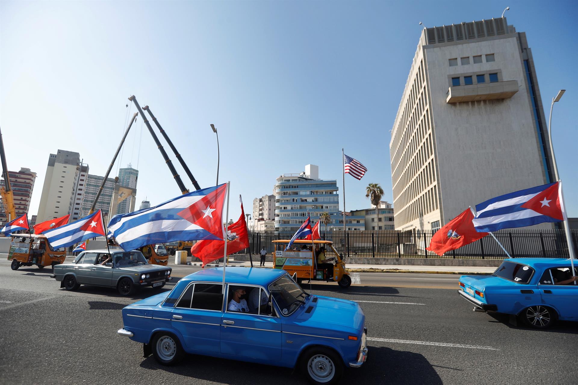 Piden a EE.UU. que use el internet de la embajada en La Habana para el pueblo