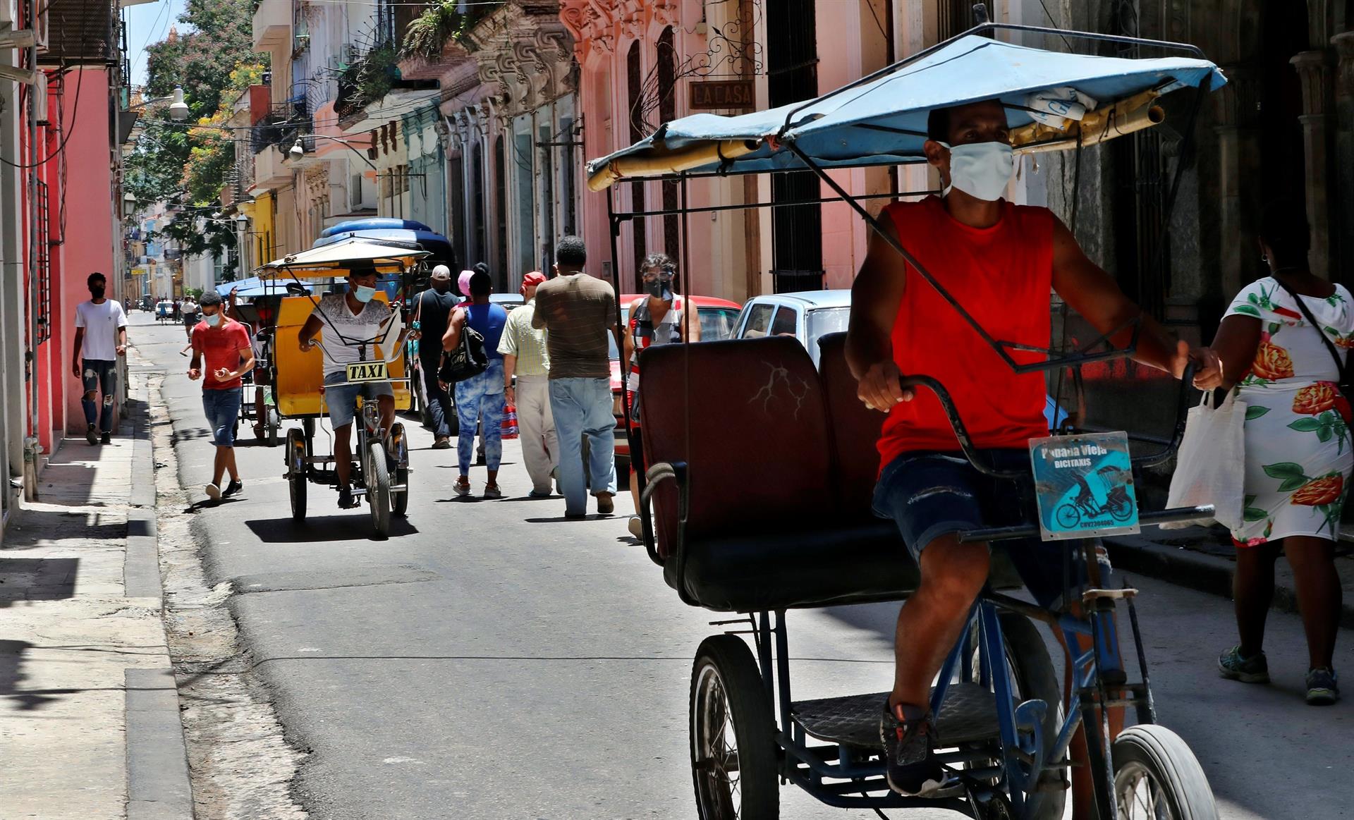 Cuba vuelve a la «rutina», aún sin internet ni una cifra de detenidos en las protestas