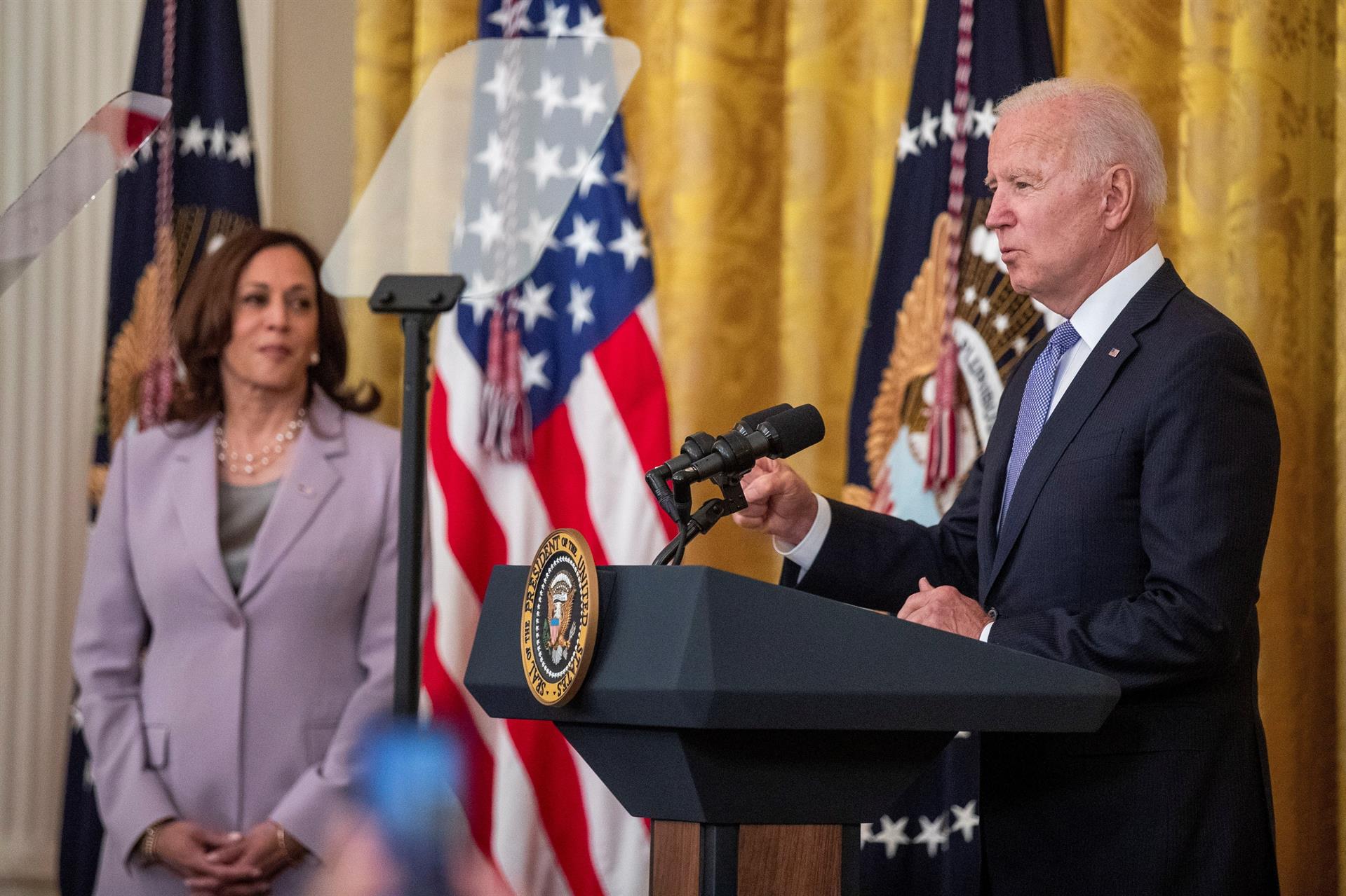 Biden opta por la mano dura con Cuba y sanciona a militares por las protestas