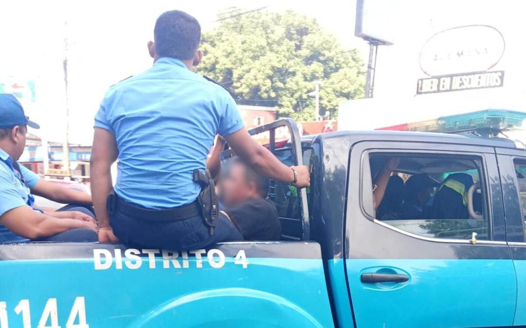 Arrestan a doctor y enfermero por la muerte de un paciente en una clínica de Managua