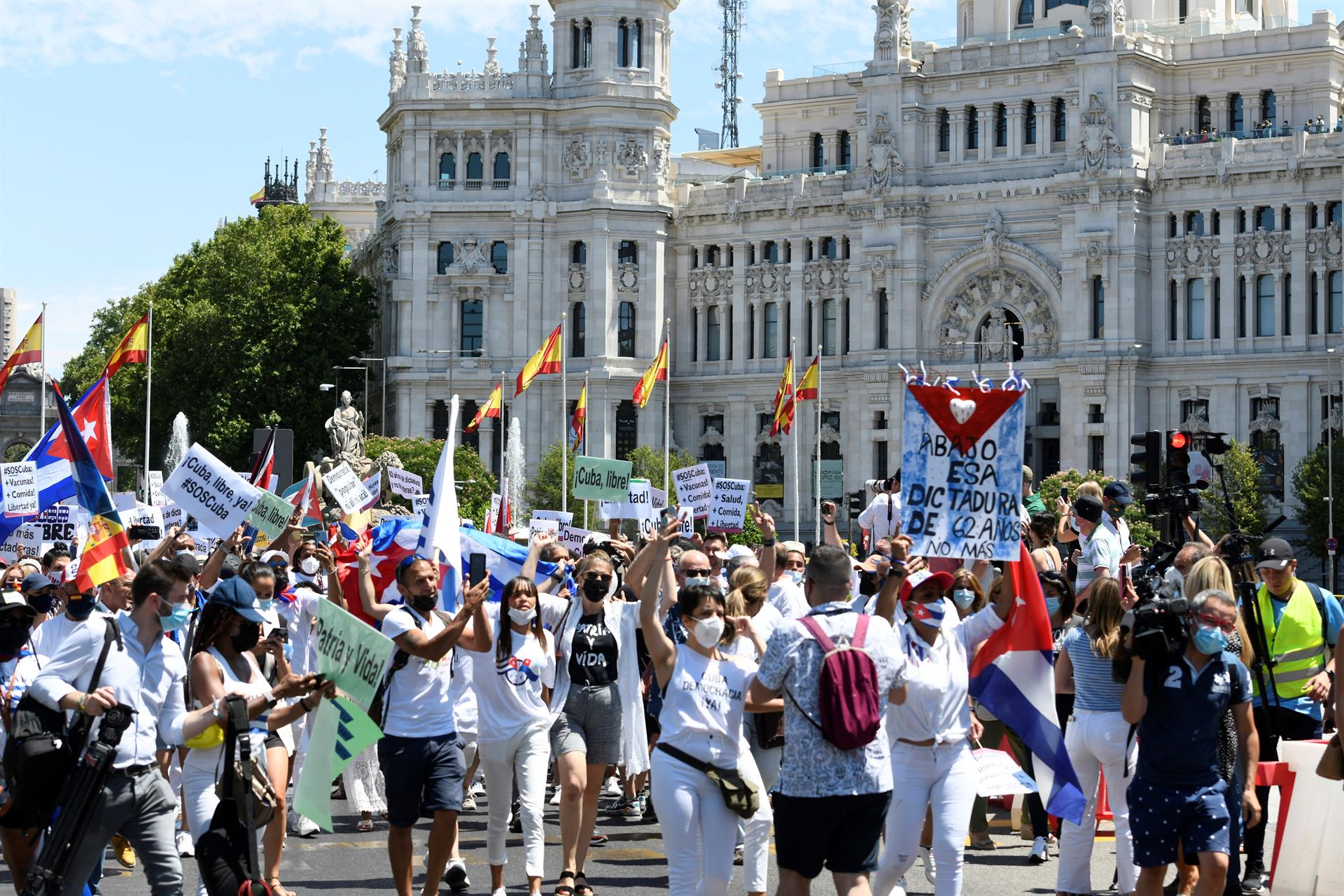 El exilio cubano marcha en Madrid en apoyo a las protestas en la isla