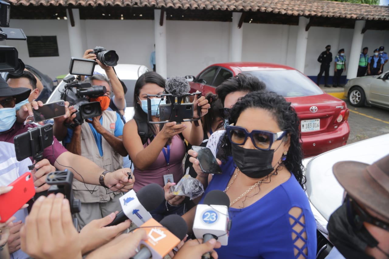 Verónica Chávez llega a la Fiscalía: «No he cometido ningún delito, no tengo nada que temer»