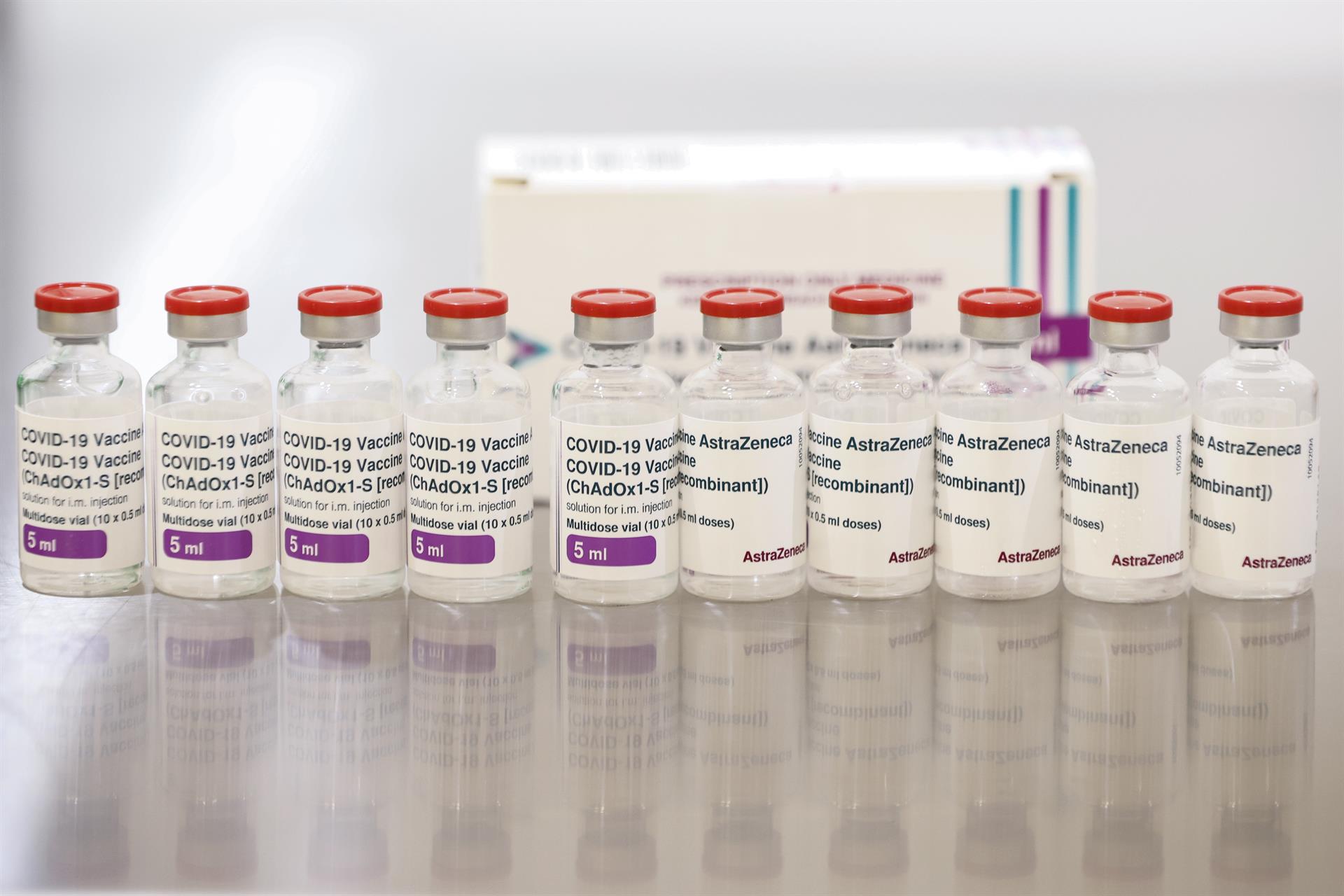 La segunda dosis de AstraZeneca no aumenta el riesgo de trombos raros