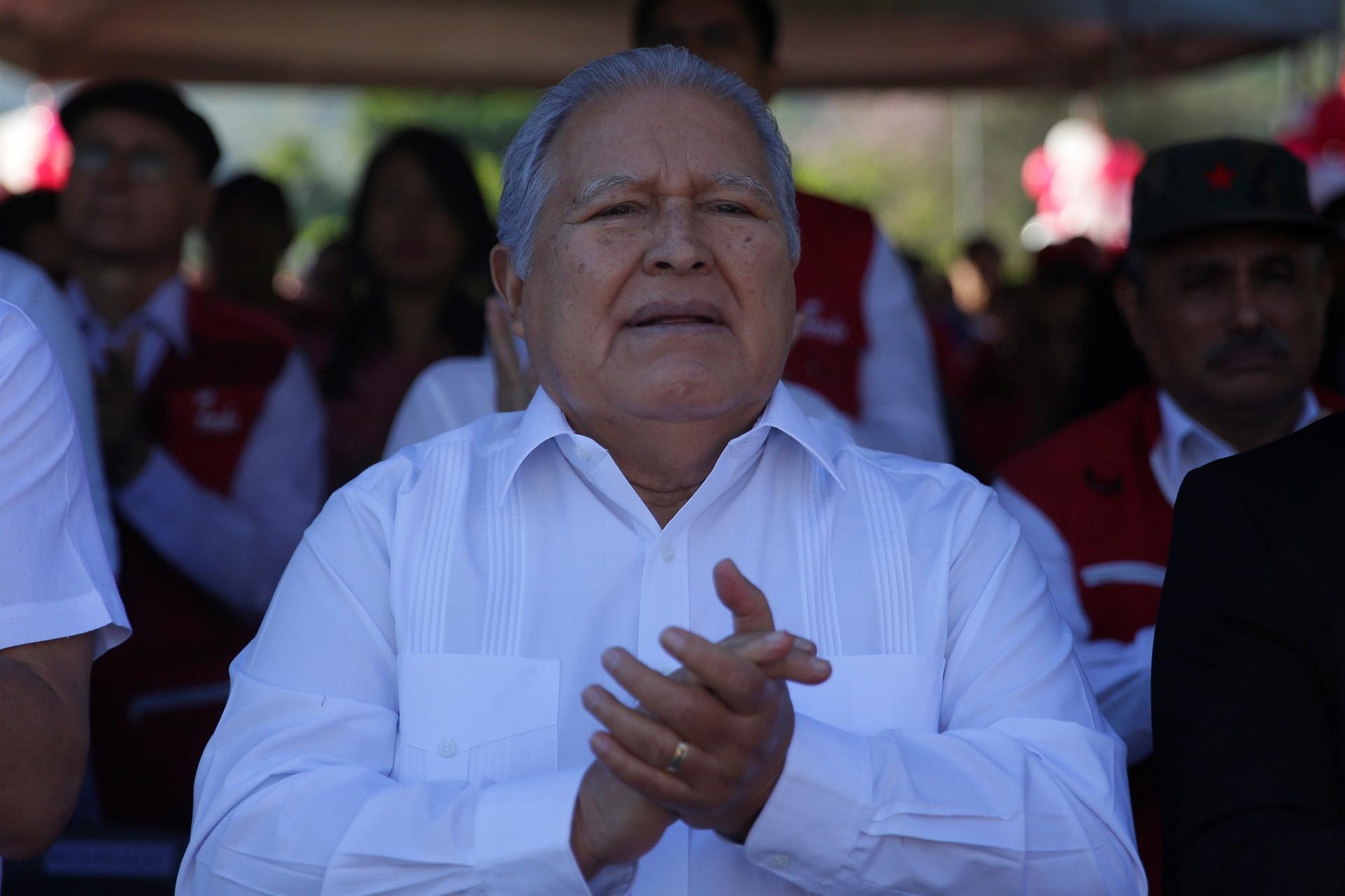 Dictadura otorga ciudadanía nicaragüense a Sánchez Cerén, prófugo de la justicia salvadoreña