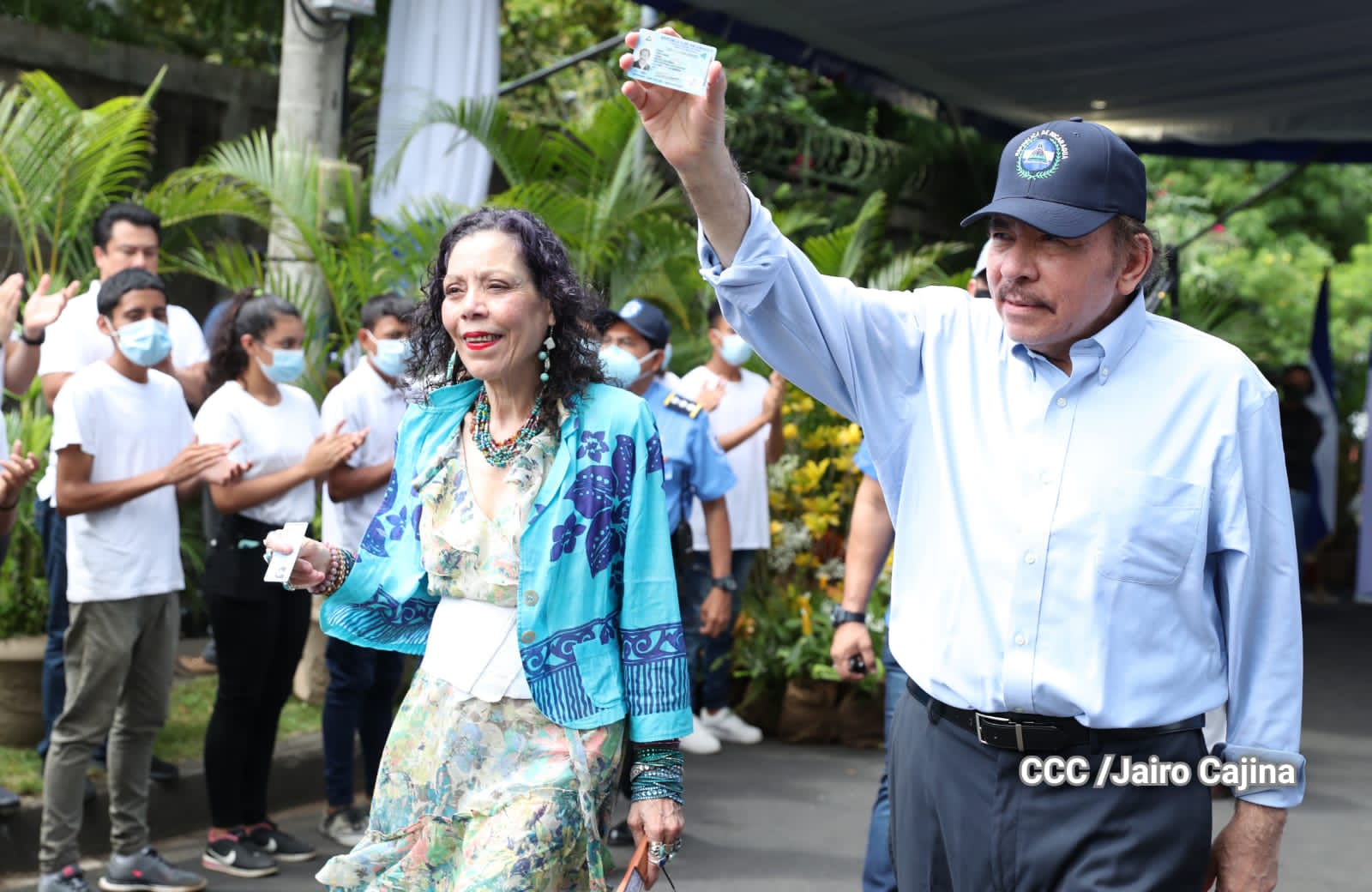 Ortega y Murillo son inscritos como fórmula presidencial del FSLN