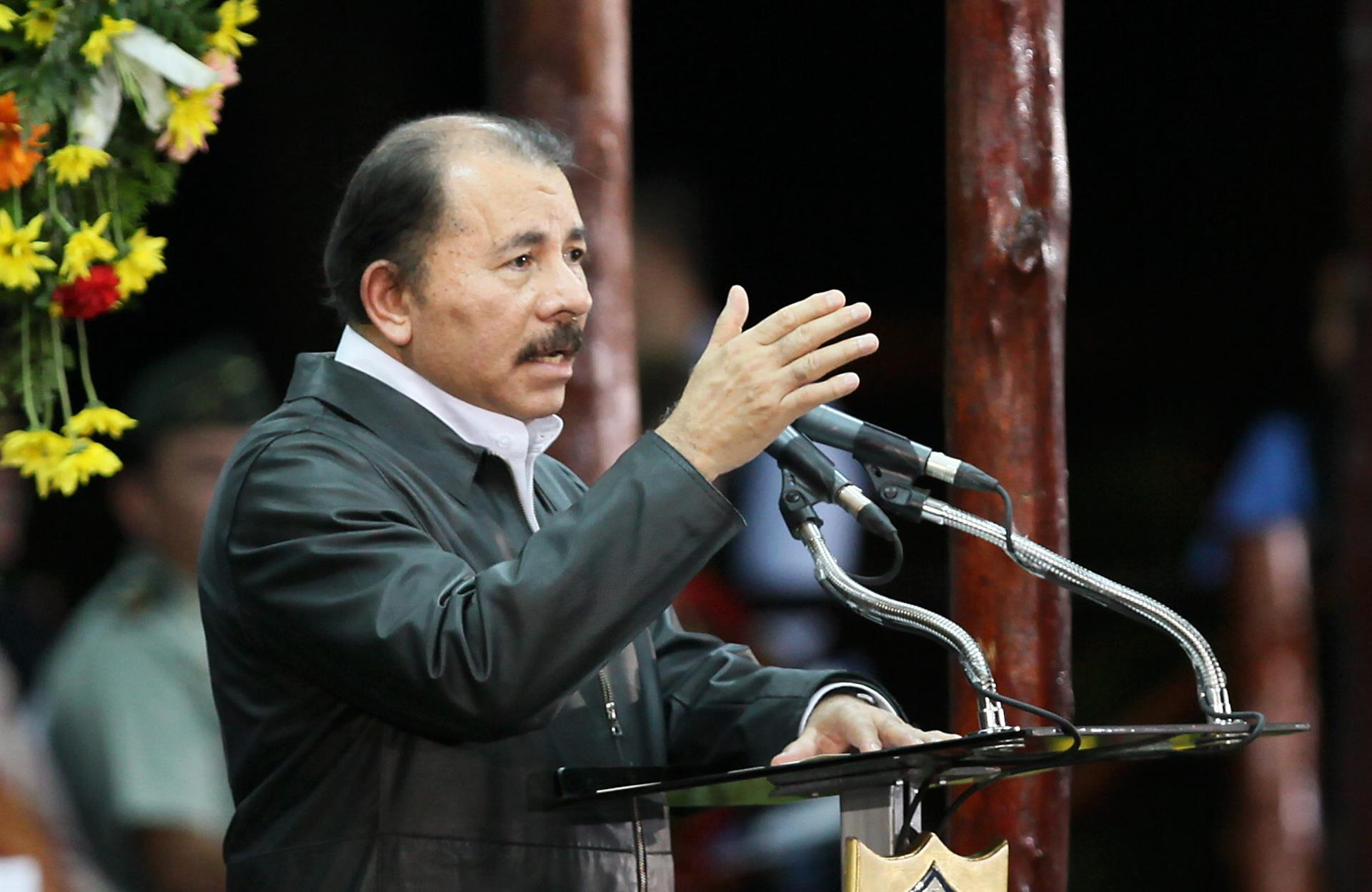 Ortega pasó de escoger rivales políticos a controlar sus discurso