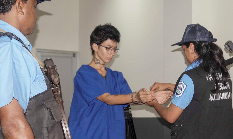 Rusa condenada por quemar con ácido a sacerdote salió de Nicaragua