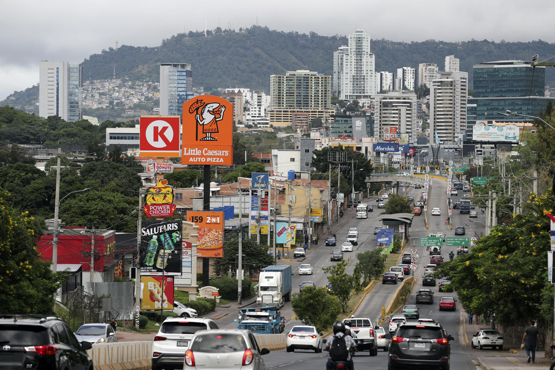 Nuevo Gobierno de Honduras heredará crecimiento moderado, deuda millonaria y alta pobreza