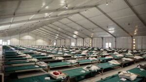 Nueva York cerrará 13 albergues para inmigrantes antes de junio