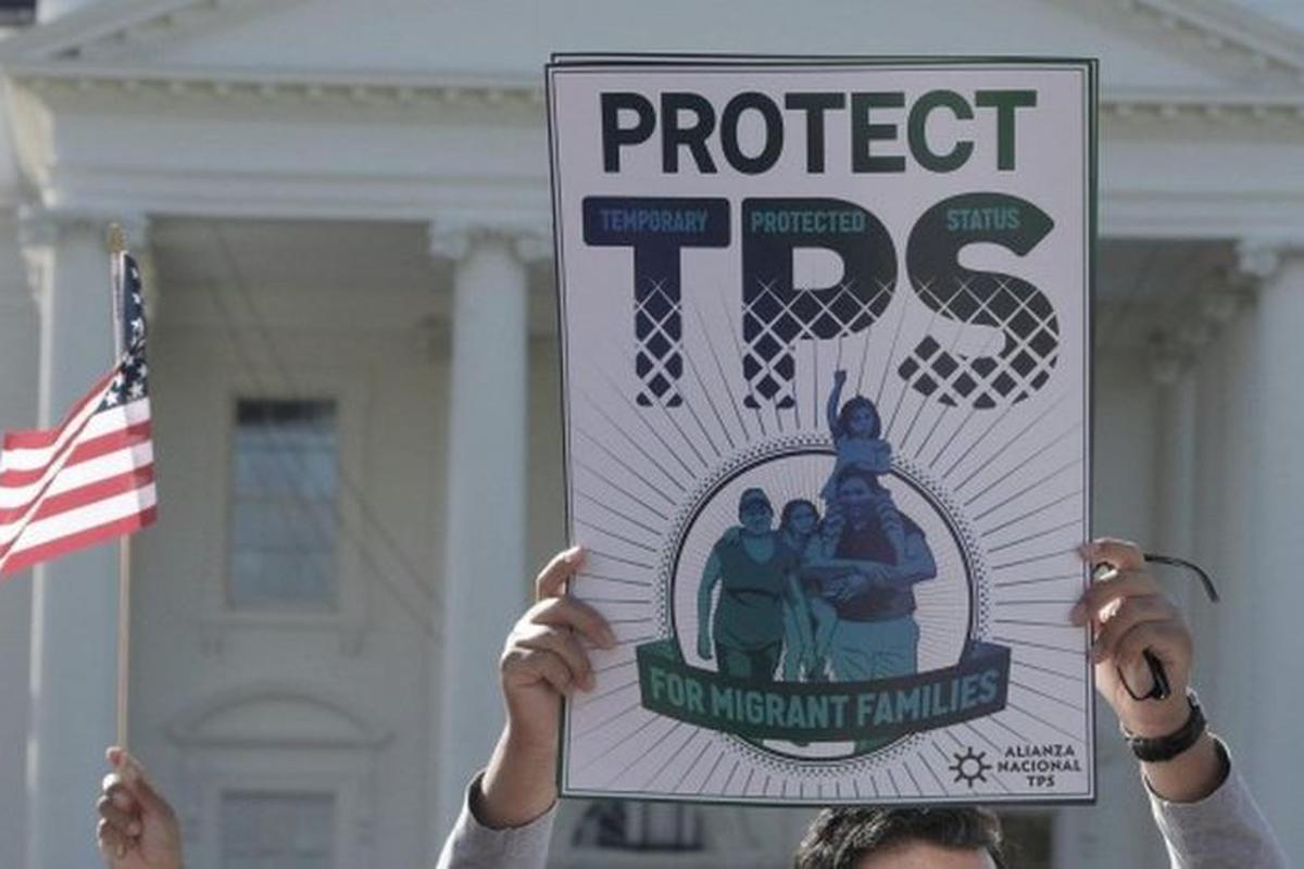 Estados Unidos ofrece vuelos gratis y US$1.000 inmigrantes con TPS que se autodeporten