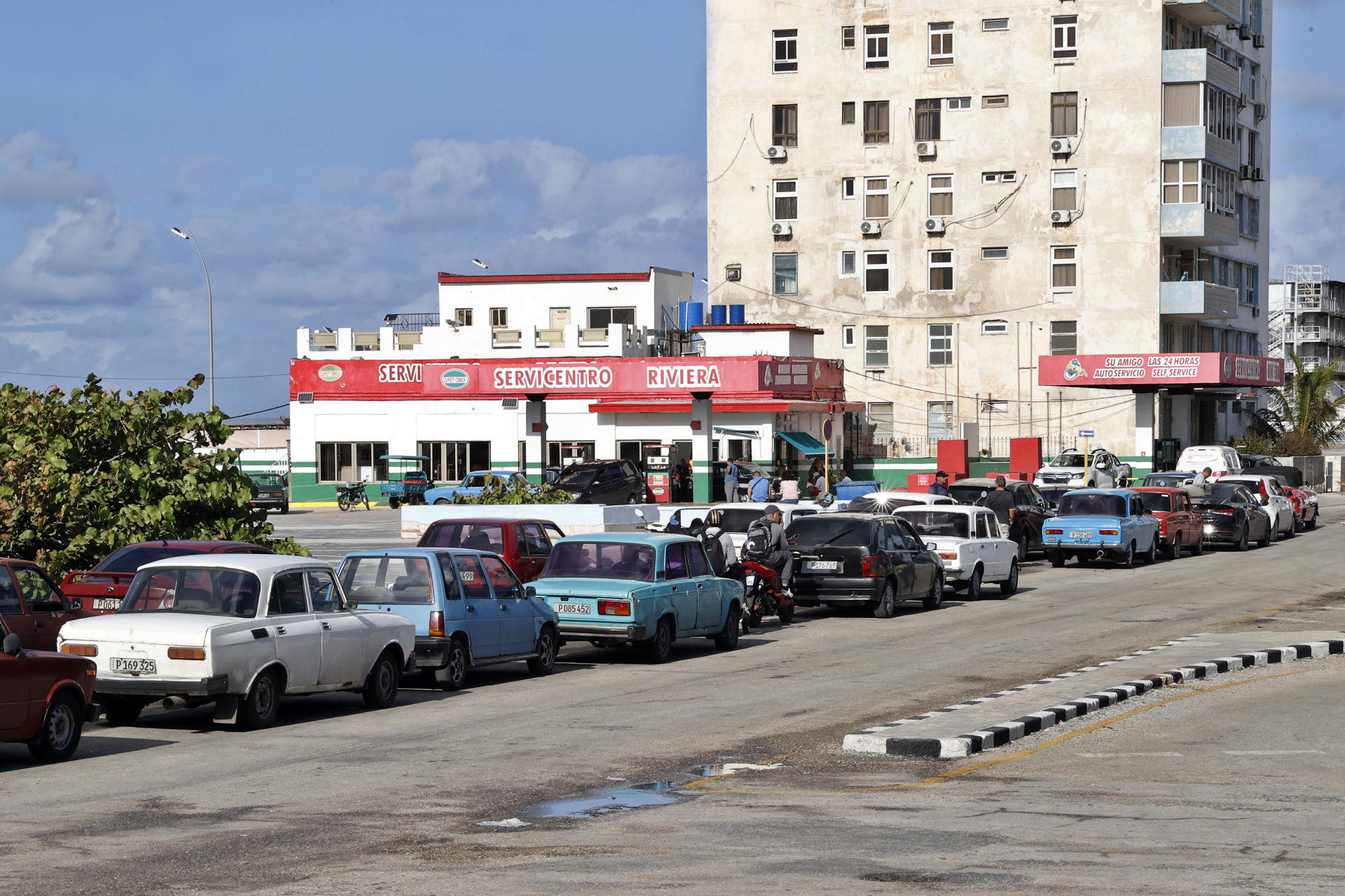 Cuba afrontará una «grave crisis» en pocas semanas si no recibe más crudo, según experto