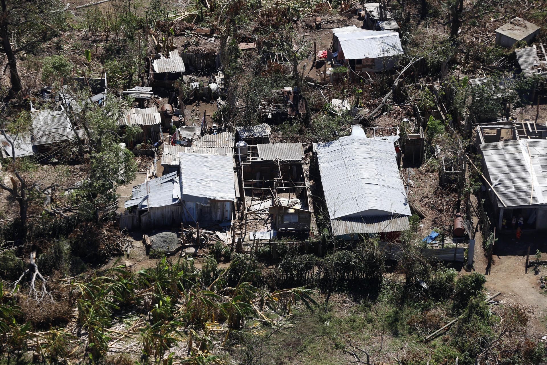 Cerca de un millón de cubanos sigue sin electricidad desde el azote del huracán Melissa