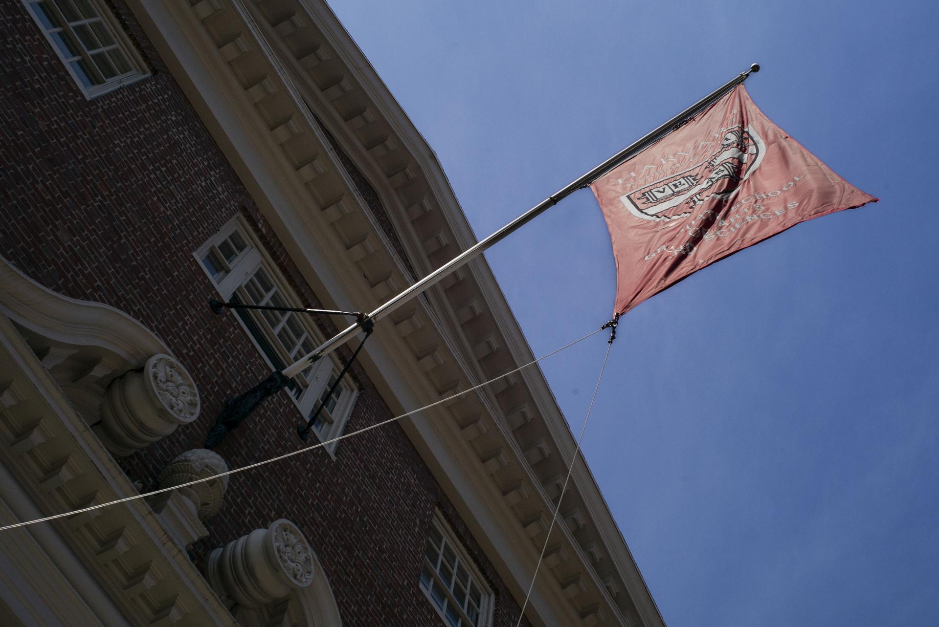 Indignación en Harvard ante el cerco de Trump: «El campus vive un momento hostil»