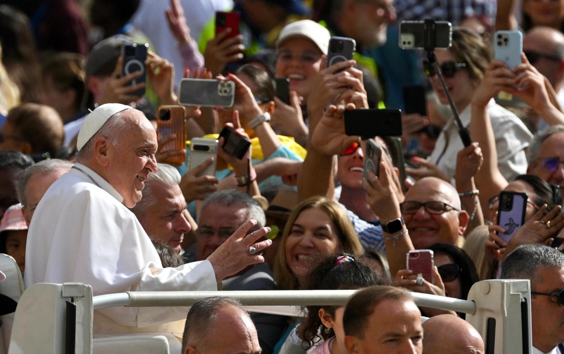 El Papa dijo que ya hay mucha «mariconería» en los seminarios, según medios italianos