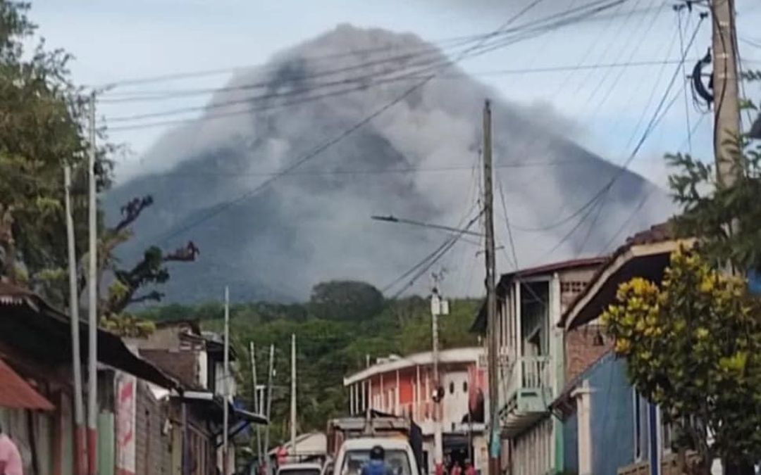El Ineter recomienda evitar ascensos en el volcán Concepción por actividad eruptiva