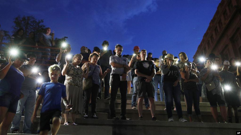 Detenido por tiroteo en El Paso acusado de asesinato capital