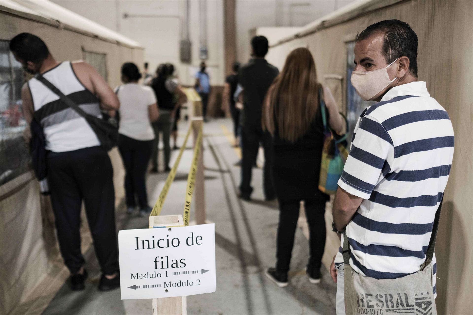 Costa Rica suavizará las restricciones de movilidad en septiembre