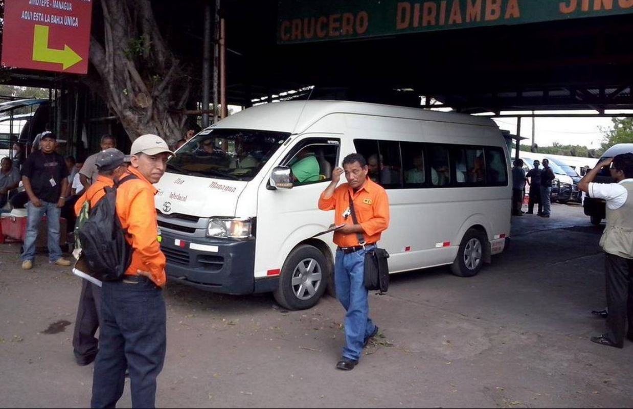 Tres años después el MTI niega haber autorizado incremento del pasaje, pero no hace nada para impedirlo
