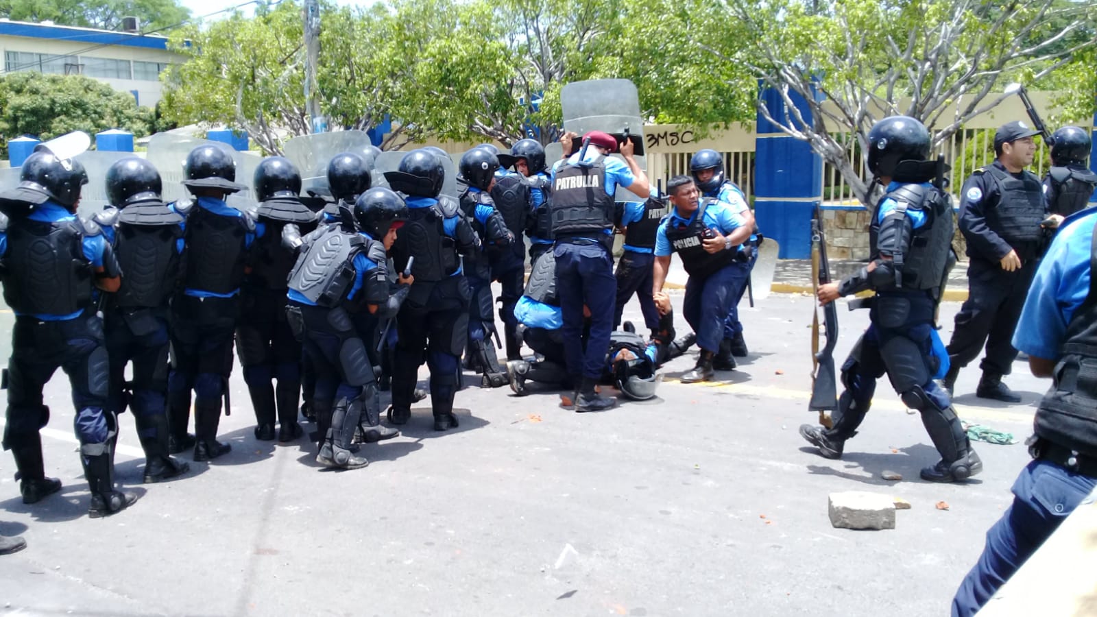 Policía Orteguista desembolsa ocho millones para familias de agentes que participaron en la represión
