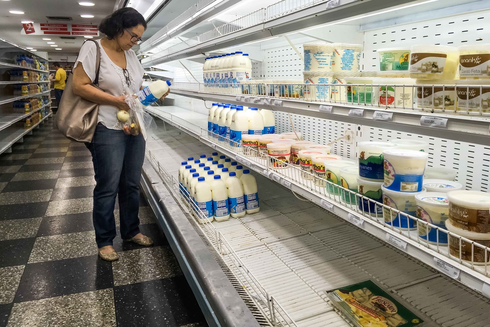 Venezolanos en el exilio: El embargo es una medida dura, pero necesaria