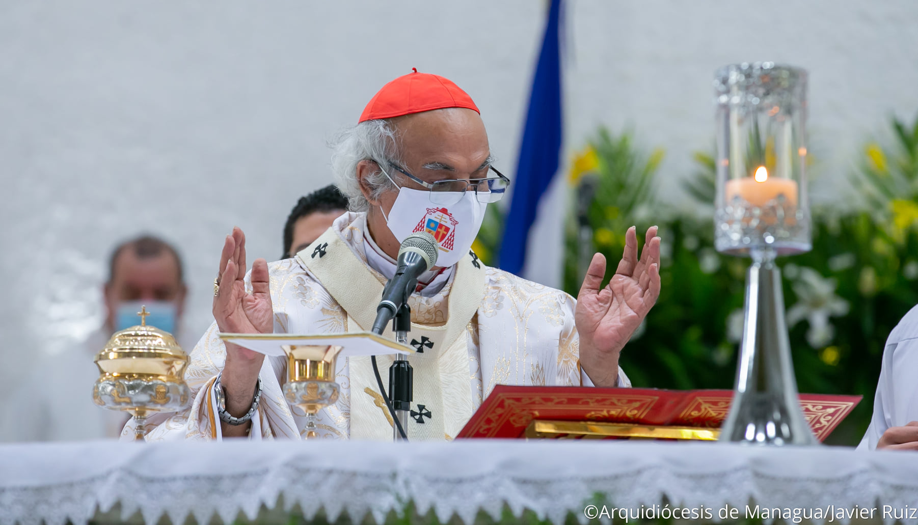 Monseñor Avilés: Cardenal Brenes «está reaccionando bien al tratamiento»