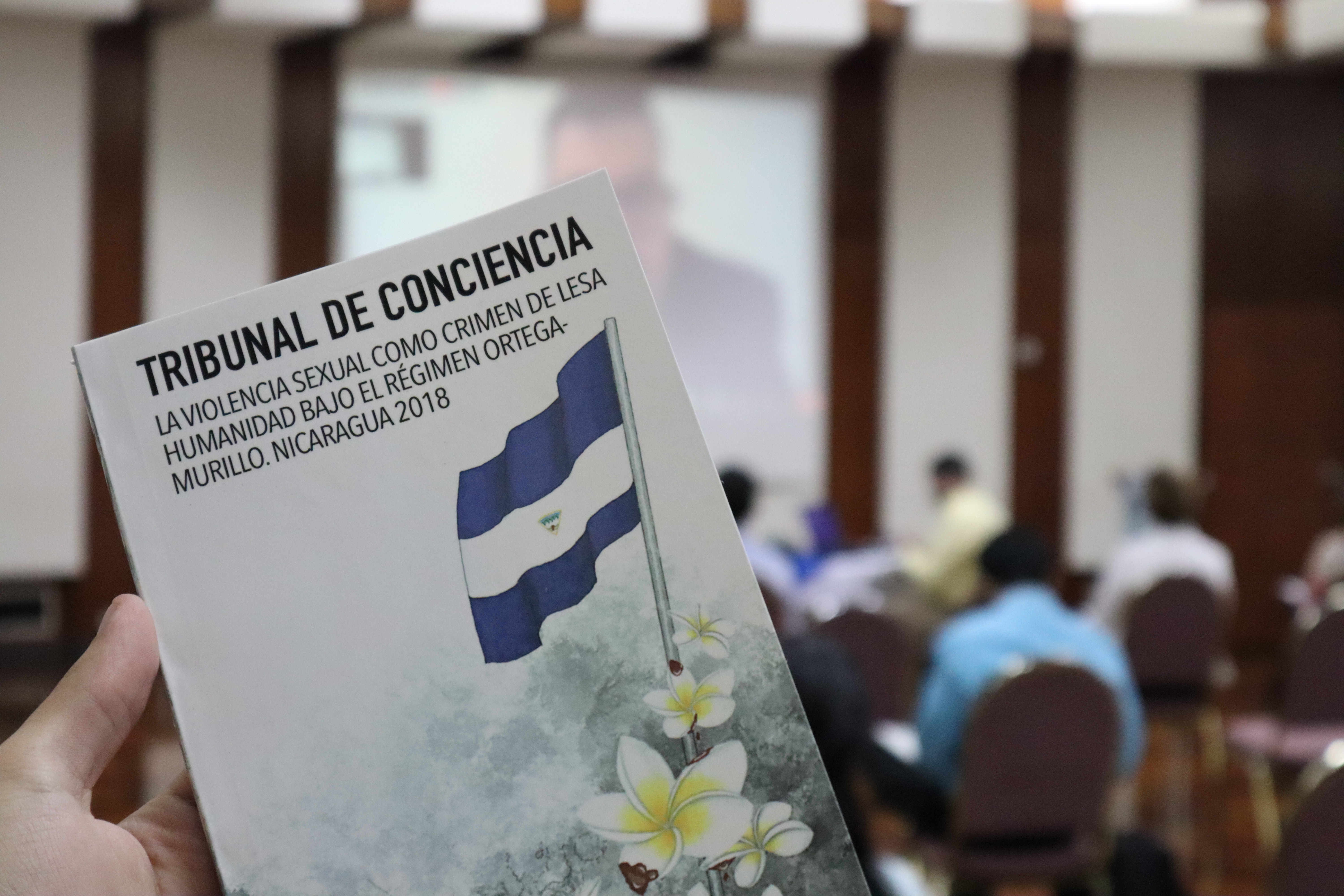 Testimonios de violencia sexual en cárceles del régimen fueron documentados en libro de la Fundación Arias