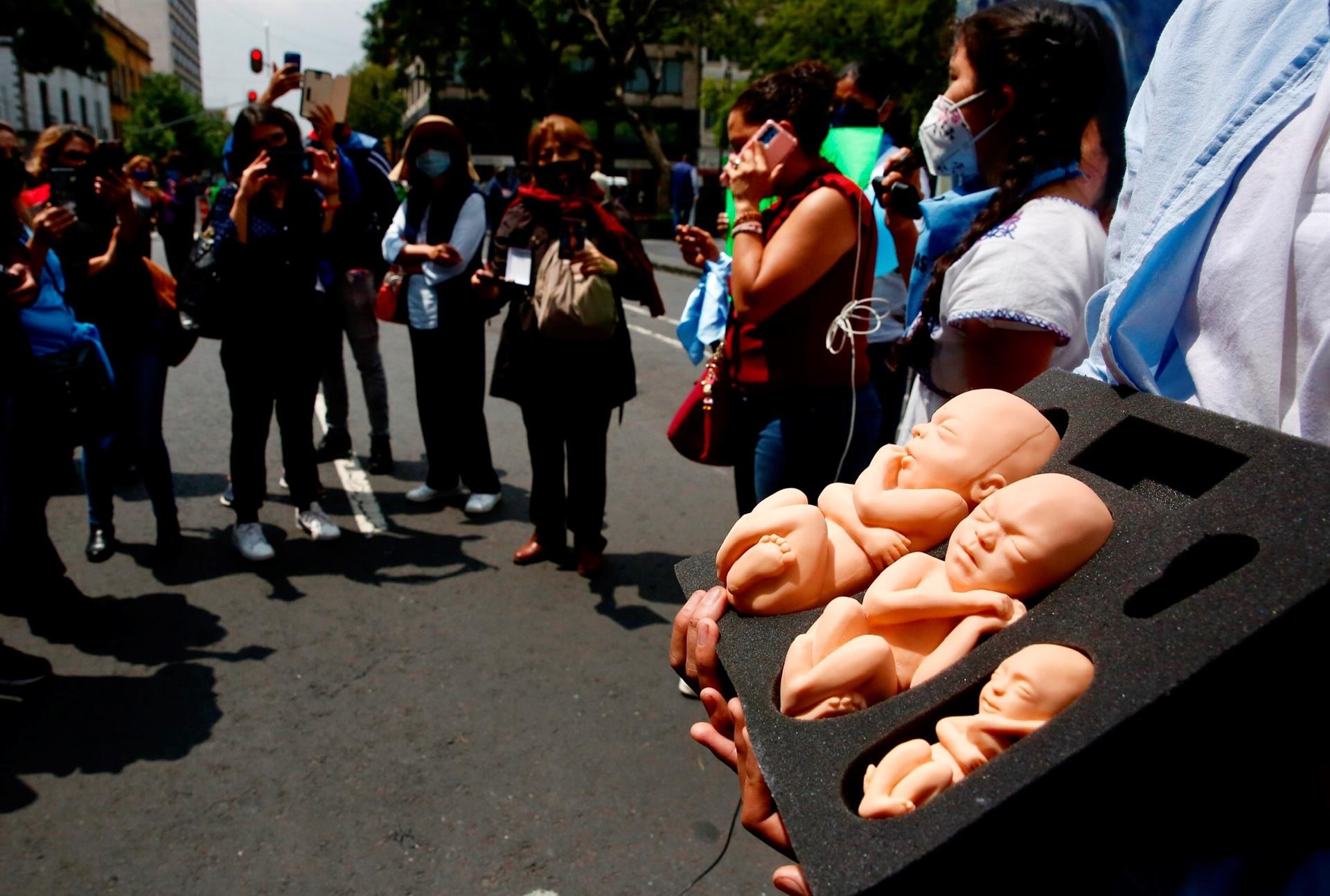 México «destierra la amenaza» de prisión por aborto