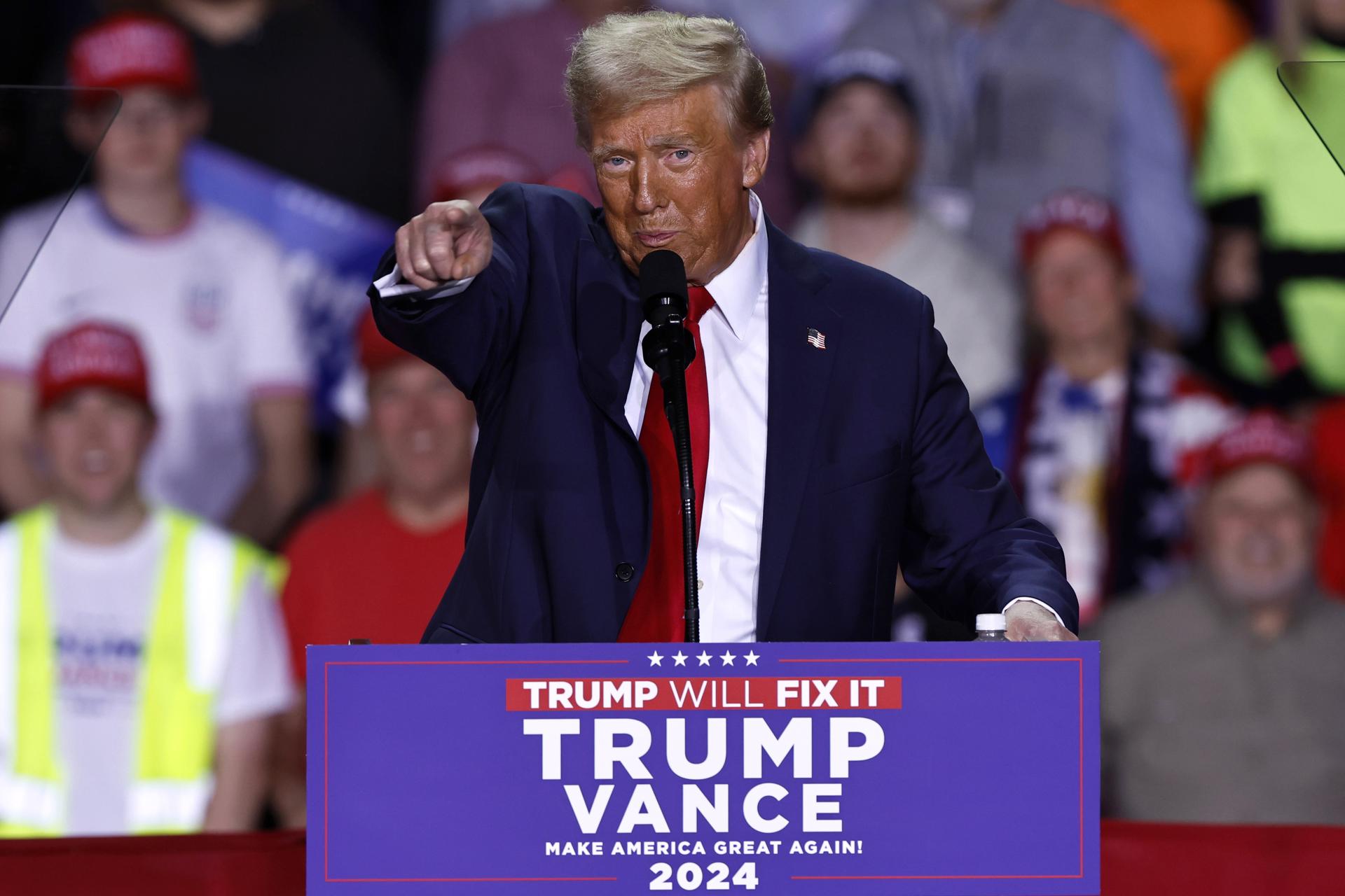 Aumenta trece puntos el porcentaje de votantes latinos a favor de Trump, según encuesta
