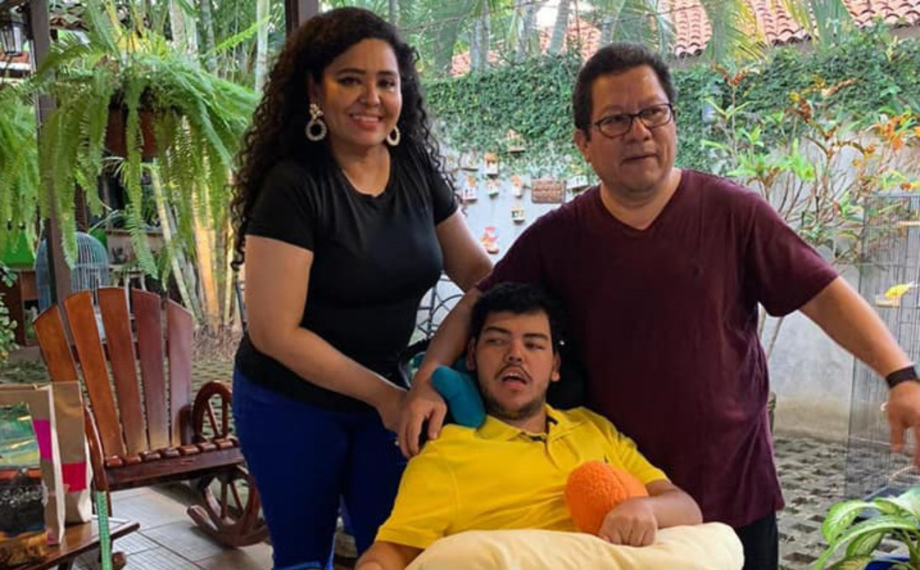 La periodista Verónica Chávez y su hijo «Miguelito» están hospitalizados por Covid-19