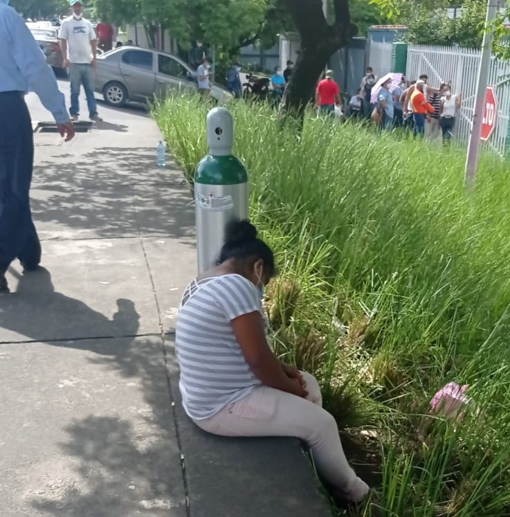 Conseguir oxígeno para enfermos de Covid-19, un drama que no termina en Nicaragua